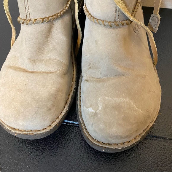 UGG light gray suede leather Cove lace up booties 9 - Picture 3 of 13